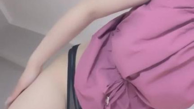 [동양야동] 우물안경 동생!외모는 순수하고 욕심이 많습니다!거창한 소품으로 자위하며, 달걀을 떨어뜨려 털끝 하나 까딱하지 않고, 살찌게 쑤셔넣고, 가냘프게 신음소리를 내며, 그만두고 싶게 합니다.